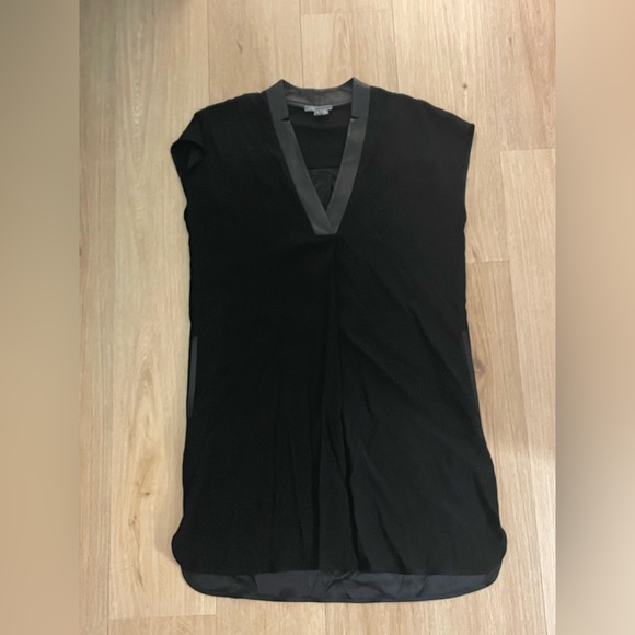 Vince Black Shift dress in Viscose Crepe with Leather V-neck Size Small - Picture 6 of 10